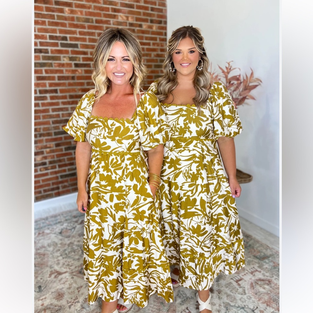 Entro Boutique moss green floral vintage smocked midi dress M L puff sleeves